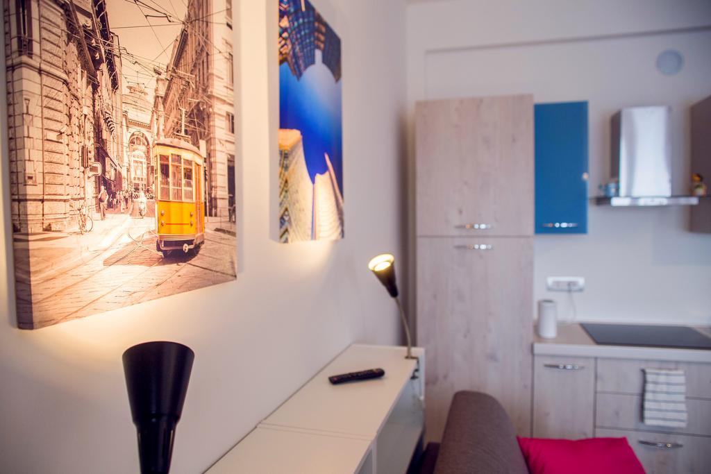 Loreto - Colorful Studio Apartman Milánó Kültér fotó