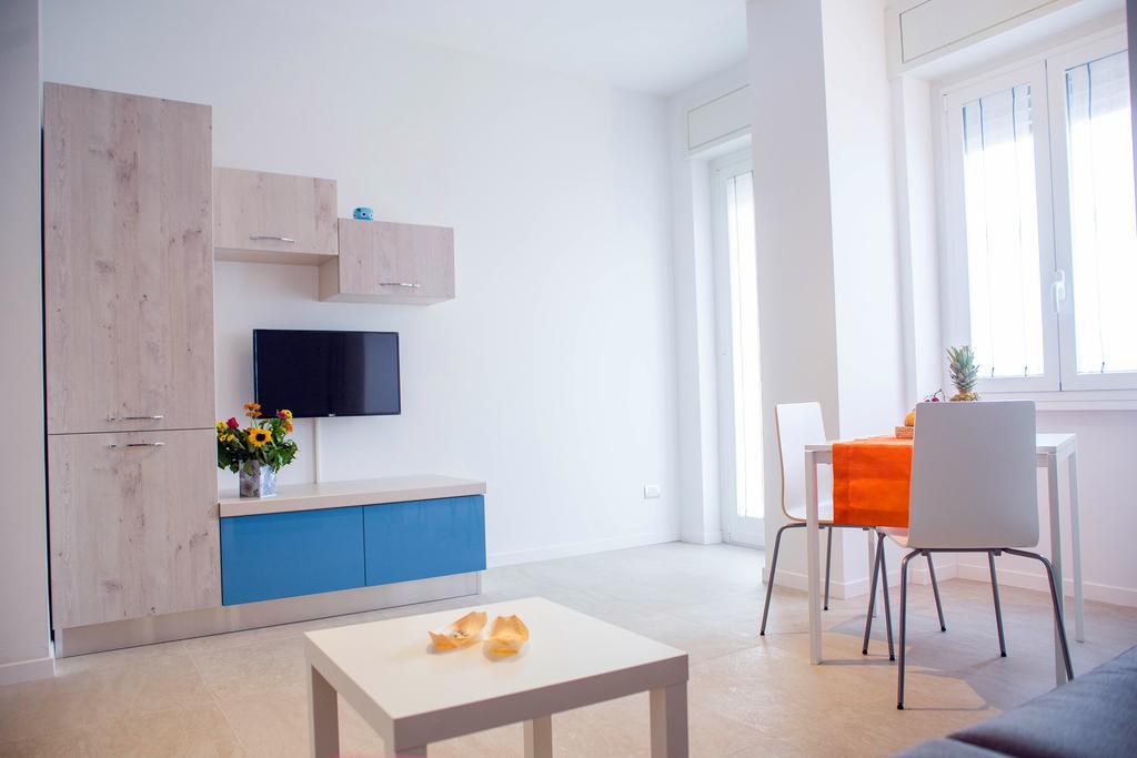 Loreto - Colorful Studio Apartman Milánó Kültér fotó
